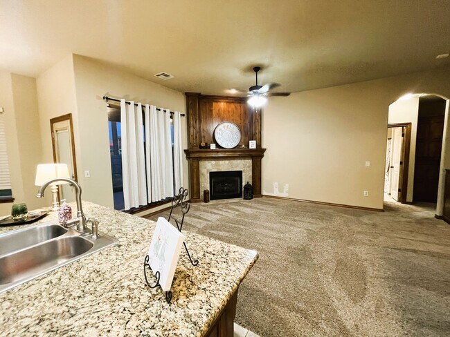Foto del edificio - 14812 Brent Cir