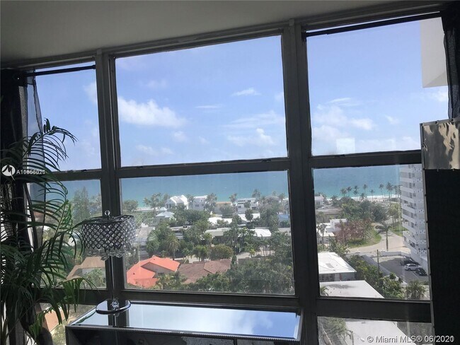 Building Photo - 2841 N Ocean Blvd
