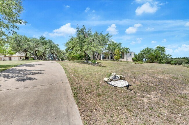 Building Photo - 13700 Madrone Mountain Way