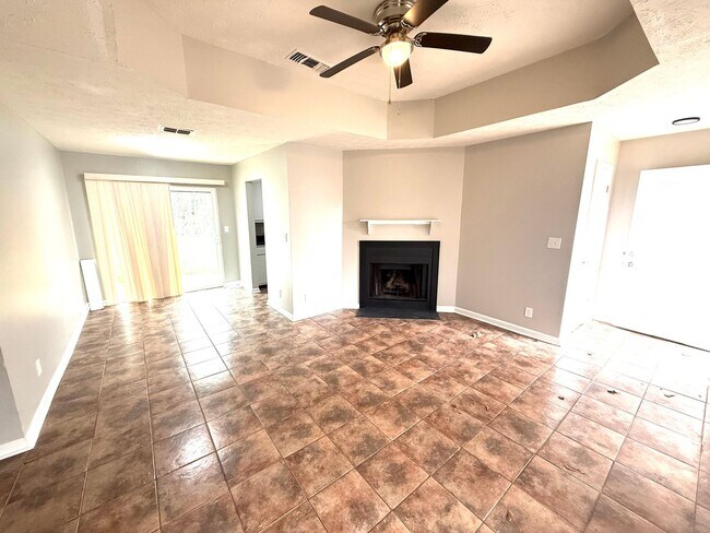 Foto del edificio - Beautiful 3/2 In Montgomery East *** Call 334-366-9198 to Schedule a Self Tour!