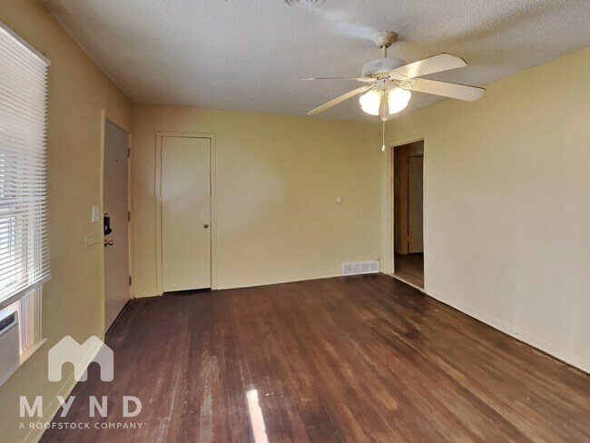 Foto del edificio - 2720 Stark St