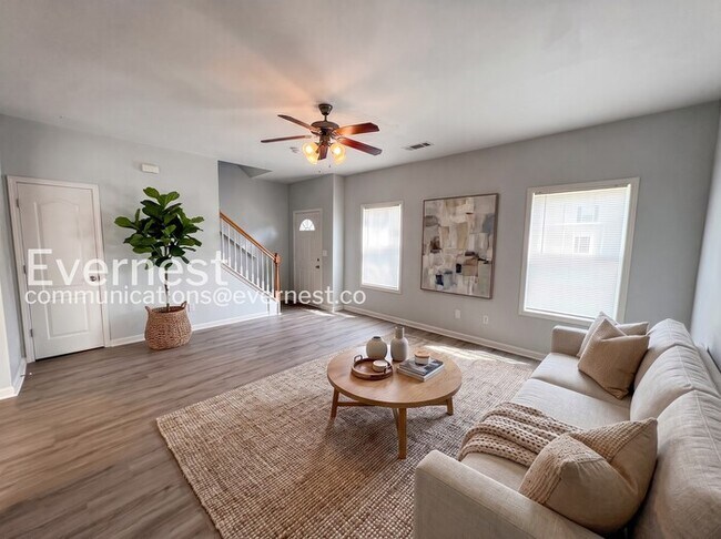 Foto del edificio - 8637 Thomas Rd