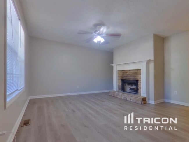 Building Photo - 299 Orchard Dr