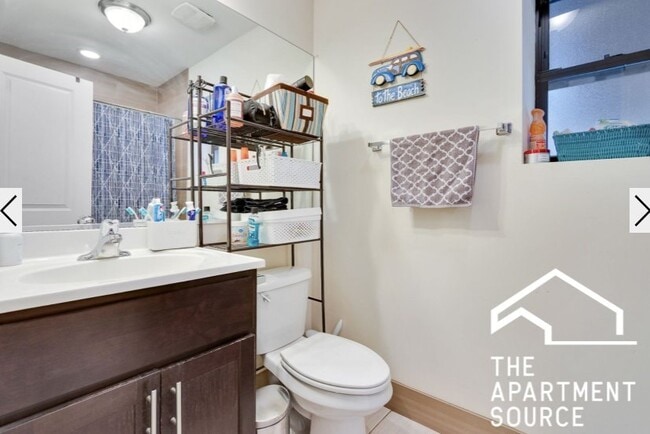 Photo - 1827 W Leland Ave Apartment