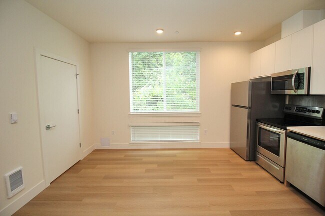Foto del edificio - 8417 SW 24th Ave