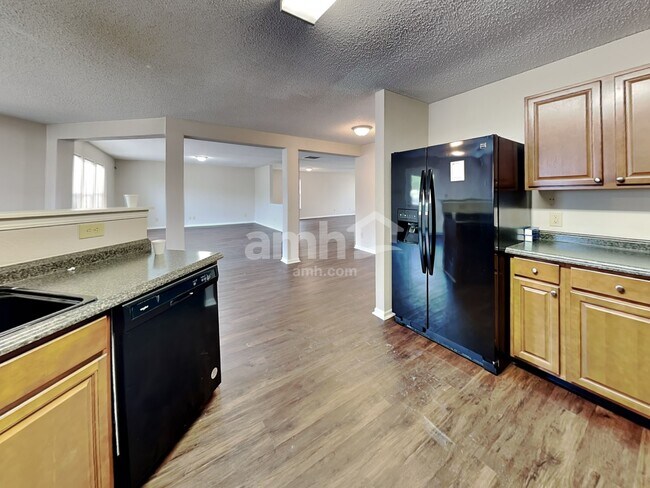 Foto del edificio - 12422 Rose Haven Dr