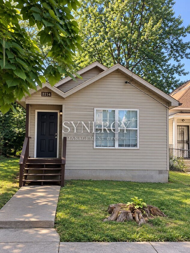 Photo - 2214 W Burnett Ave