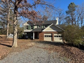 Building Photo - 3701 Malbon Way