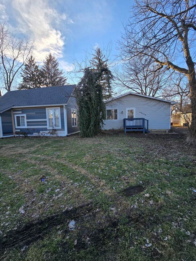 Primary Photo - SPACIOUS THREE BEDROOM HOME NEAR 21ST AND ...