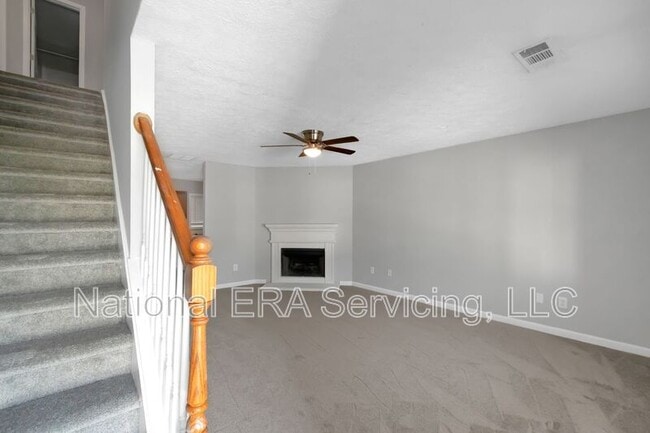 Foto del edificio - 7037 Ravenwood Ln