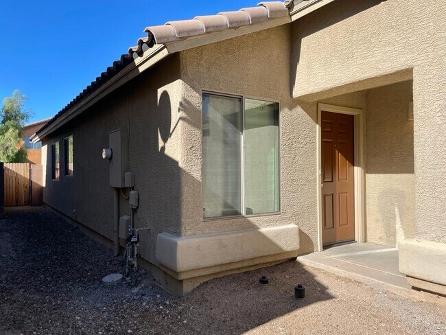 Building Photo - 4121 E Angel Spirit Dr