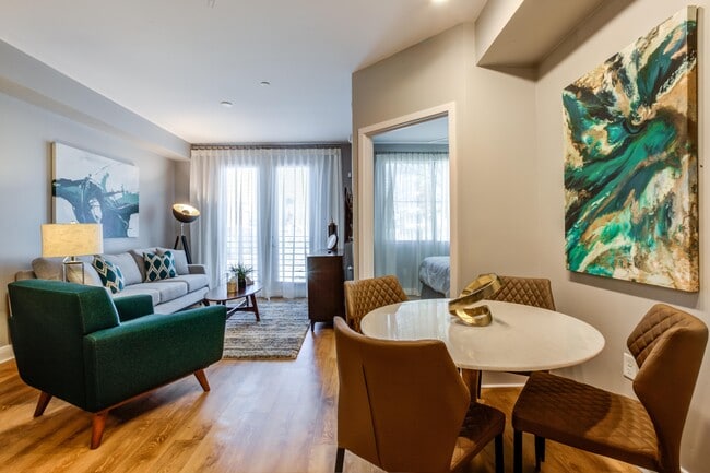 Interior Photo - Biltmore at Camelback