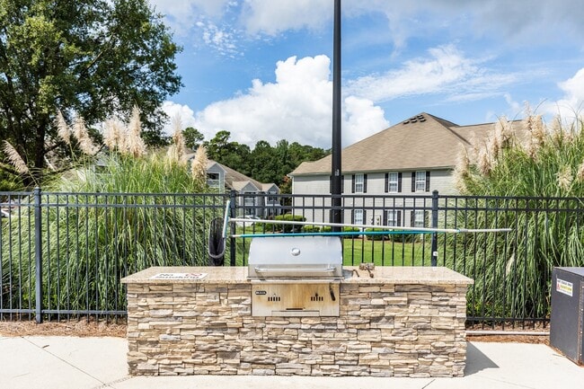 Building Photo - Northwood Apartment Homes