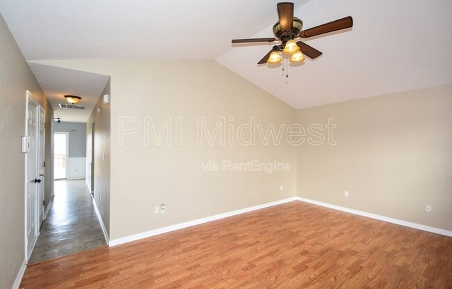 Building Photo - 1994 Falcon Ct