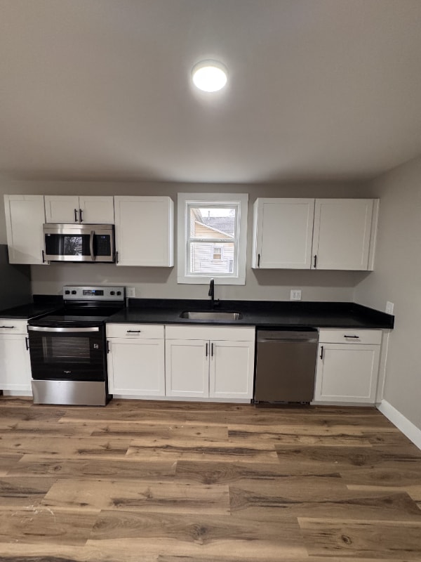 Building Photo - 348 Logan St