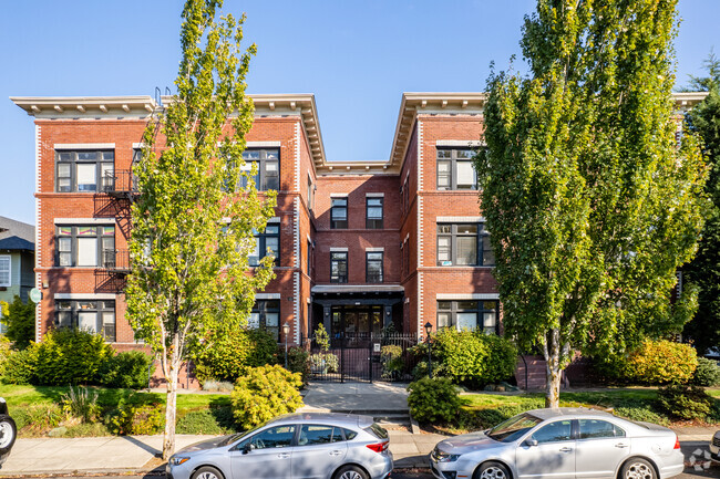 Building Photo - Emerson Apartments