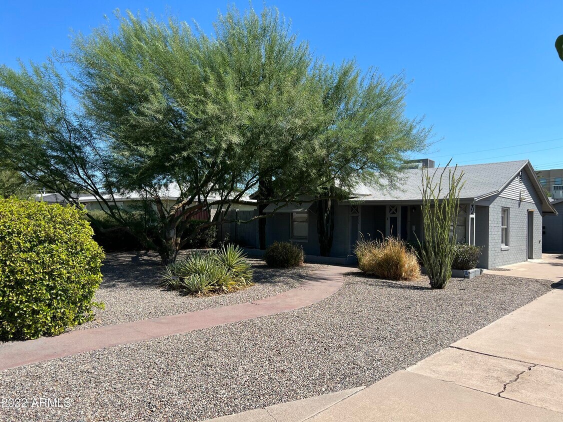 Foto principal - 4127 N 18th Pl