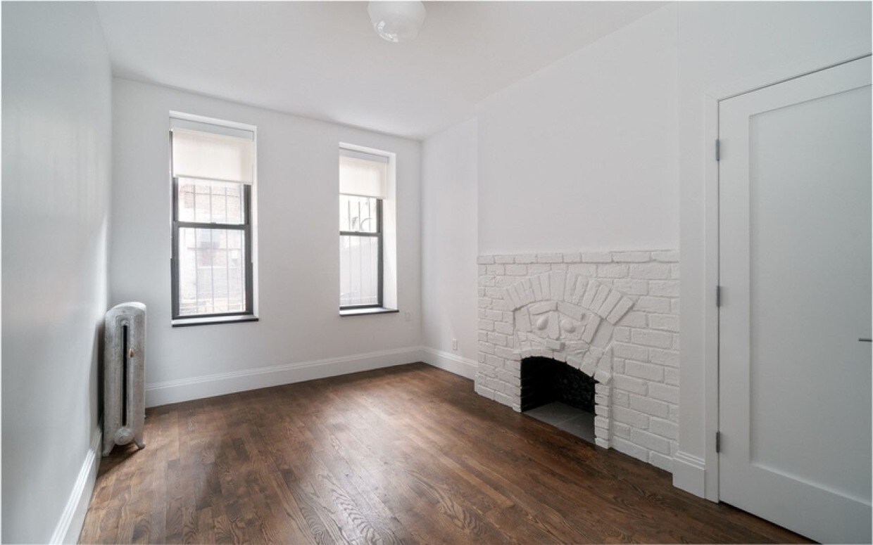 Primary Photo - 9 Morton St