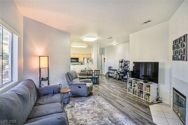 Foto del edificio - 5250 S Rainbow Blvd