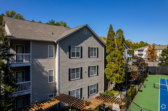 Building Photo - Parkwood Place