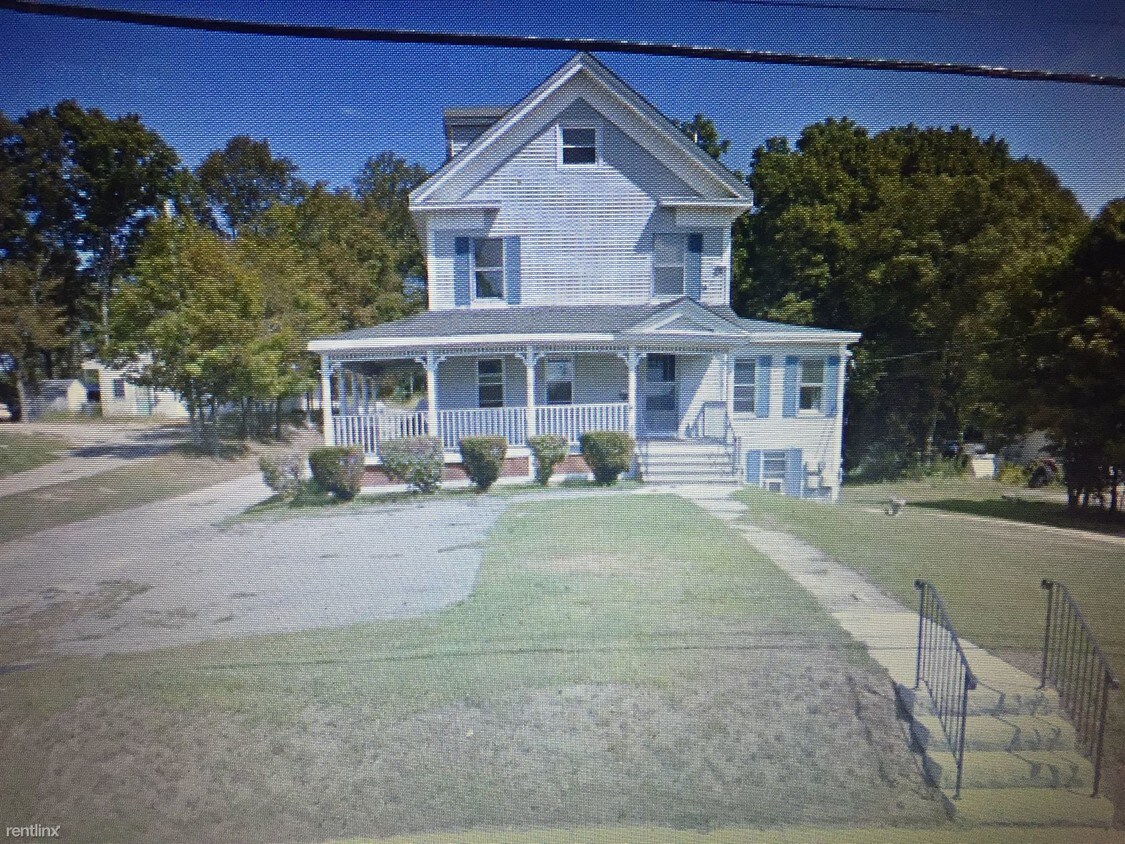 Foto principal - 3 br, 1 bath House - 58 Summer St Unit 1