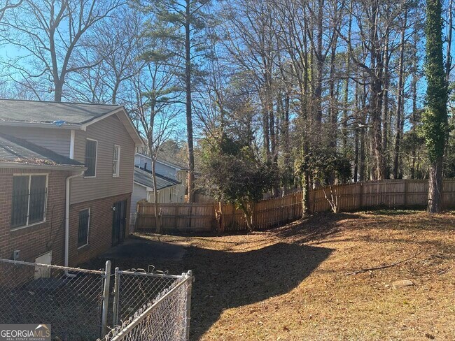 Foto del edificio - 3992 Maplewood Dr