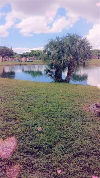 Building Photo - 8300 Sunrise Lakes Blvd