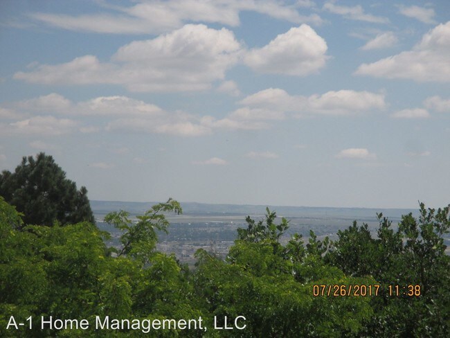 Building Photo - 5115 Broadmoor Bluffs Dr