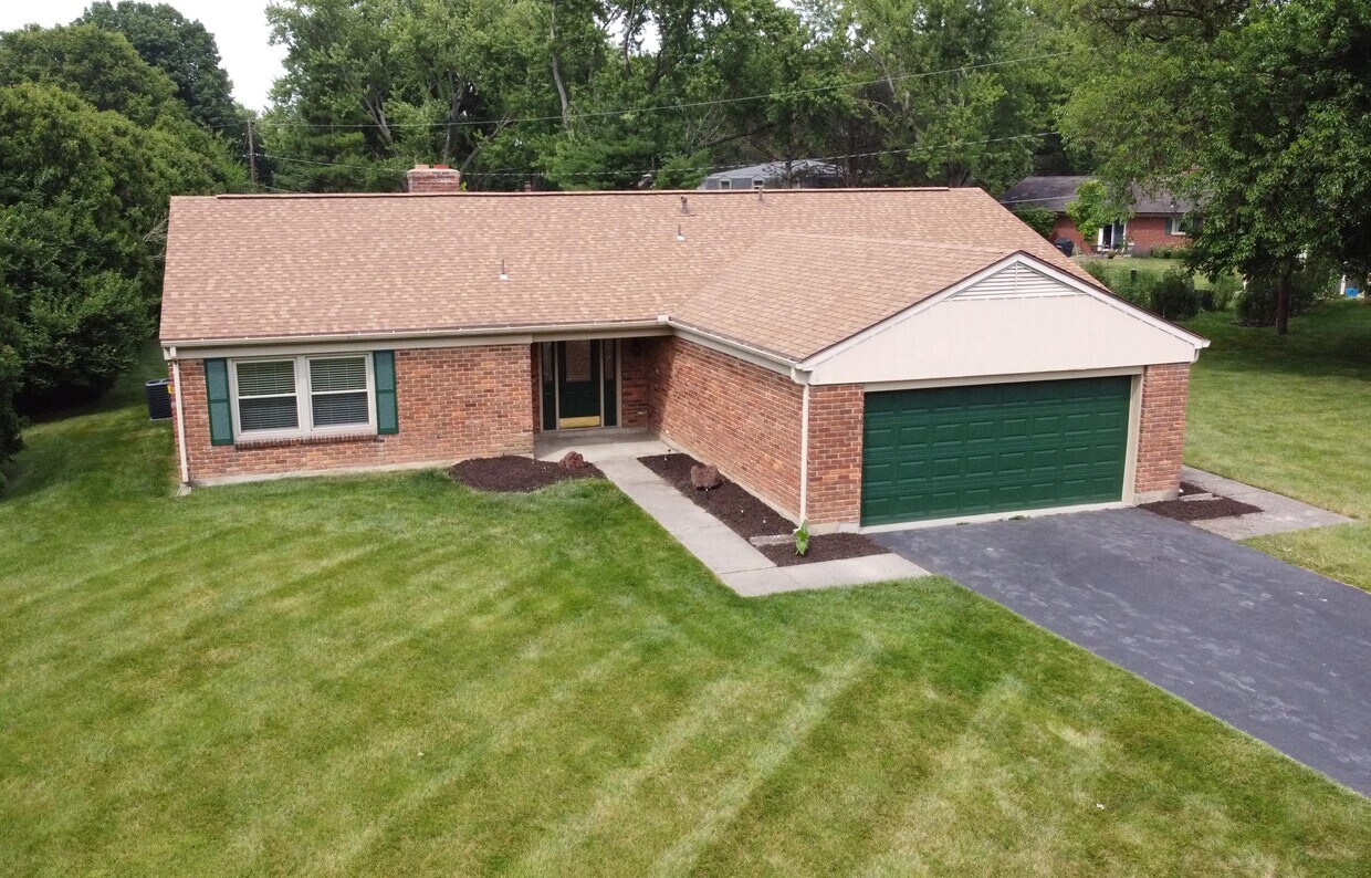 Primary Photo - 581 E Rahn Rd
