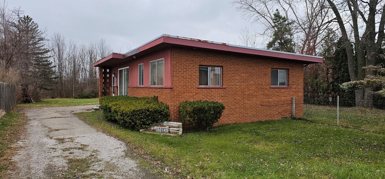 50140 Gratiot Ave, New Baltimore, MI 48051 House Rental in New Baltimore, MI