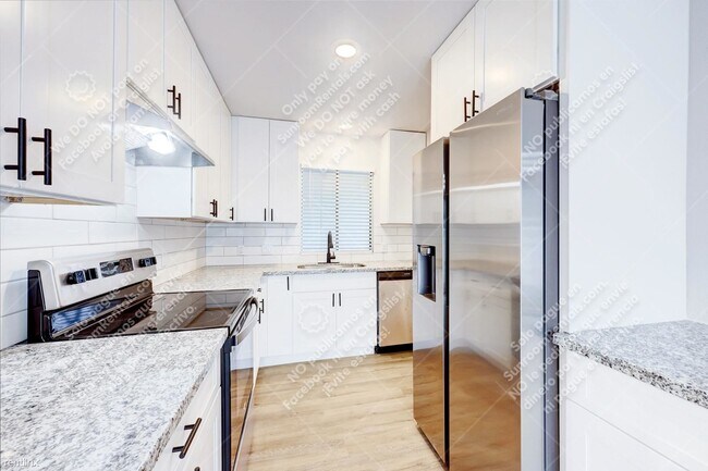 Foto del edificio - 2 br, 2 bath Duplex - 5209 Purple Sage Dr A A