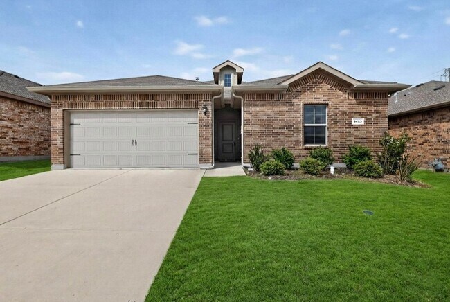 Building Photo - 8425 Wildwest Dr