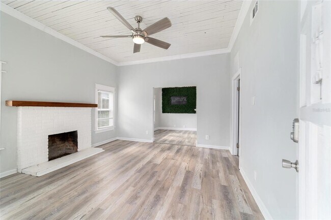 Foto del edificio - 20837 Walnut St