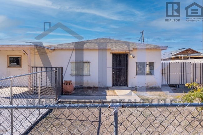 Foto del edificio - 3Bed/1.5Bath House at 35th/McDowell! $1199...