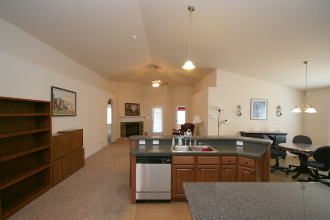 Foto del edificio - 235 Crab Orchard Dr