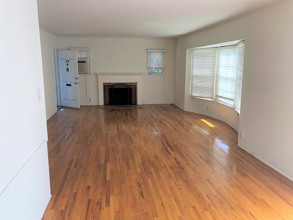 Foto principal - 614 Acanto St