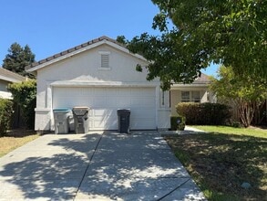 Building Photo - 3416 Molokai Rd