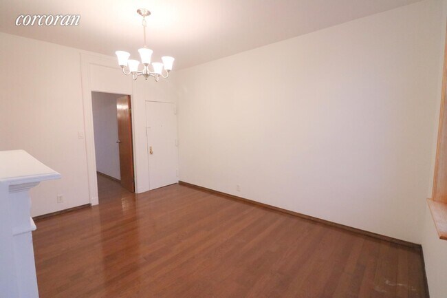 Building Photo - 378 McGuinness Blvd