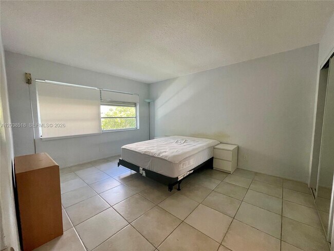 Foto del edificio - 450 Paradise Isle Blvd