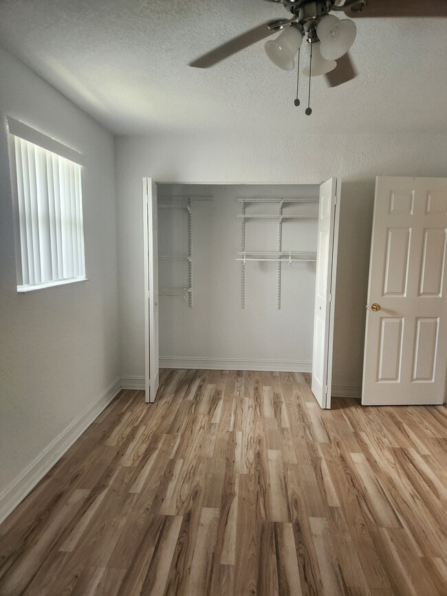 Building Photo - 439 Auburn Dr