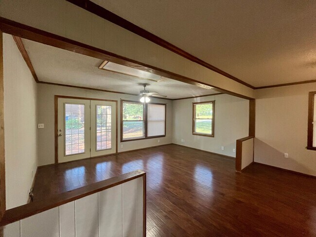 Foto del edificio - 3 Bedroom 2 Bath Ranch Style House in Pendleton