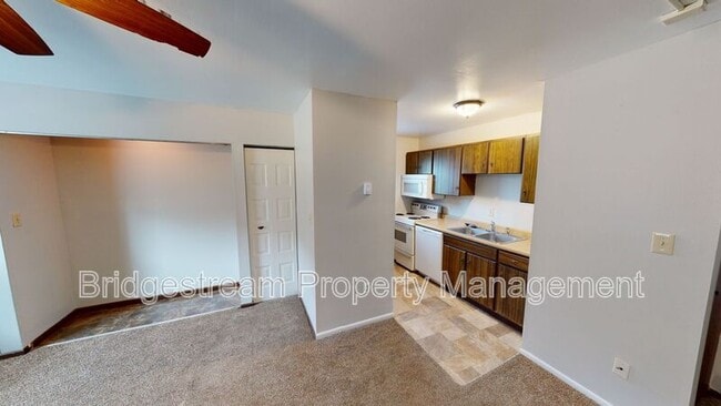 Foto del edificio - 7127 N Springboro Pike