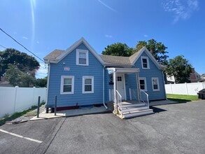 Building Photo - 46 Whiting St