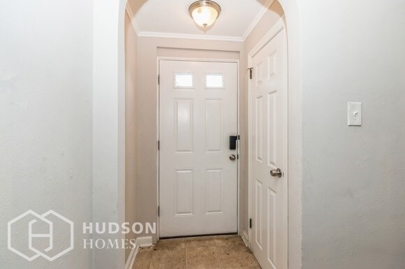 Building Photo - AVAILABLE NOW! - 1131 Hellerman St, Philad...