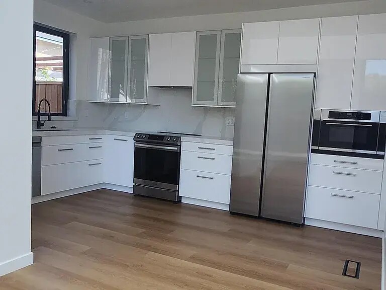 Foto del edificio - 1433 Searcy Dr