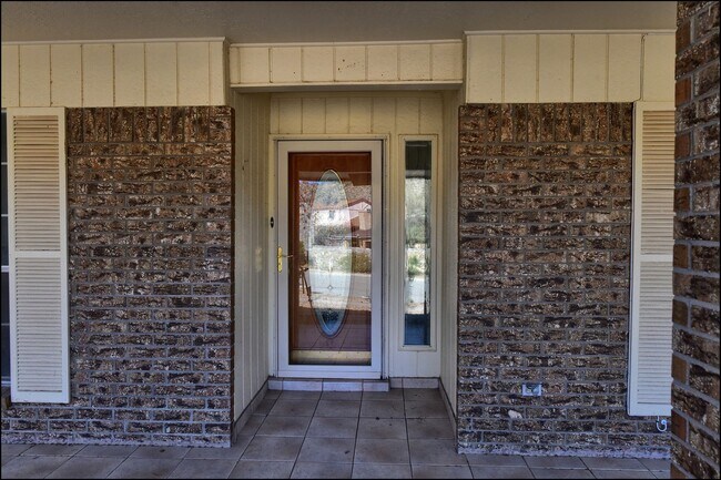 Foto del edificio - Available now!