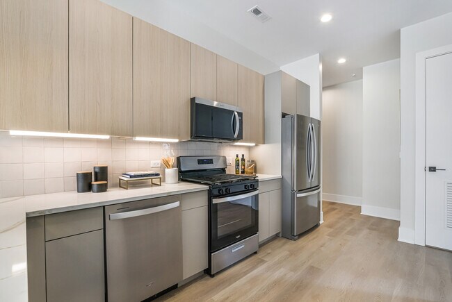 Foto del edificio - 5753 N Broadway