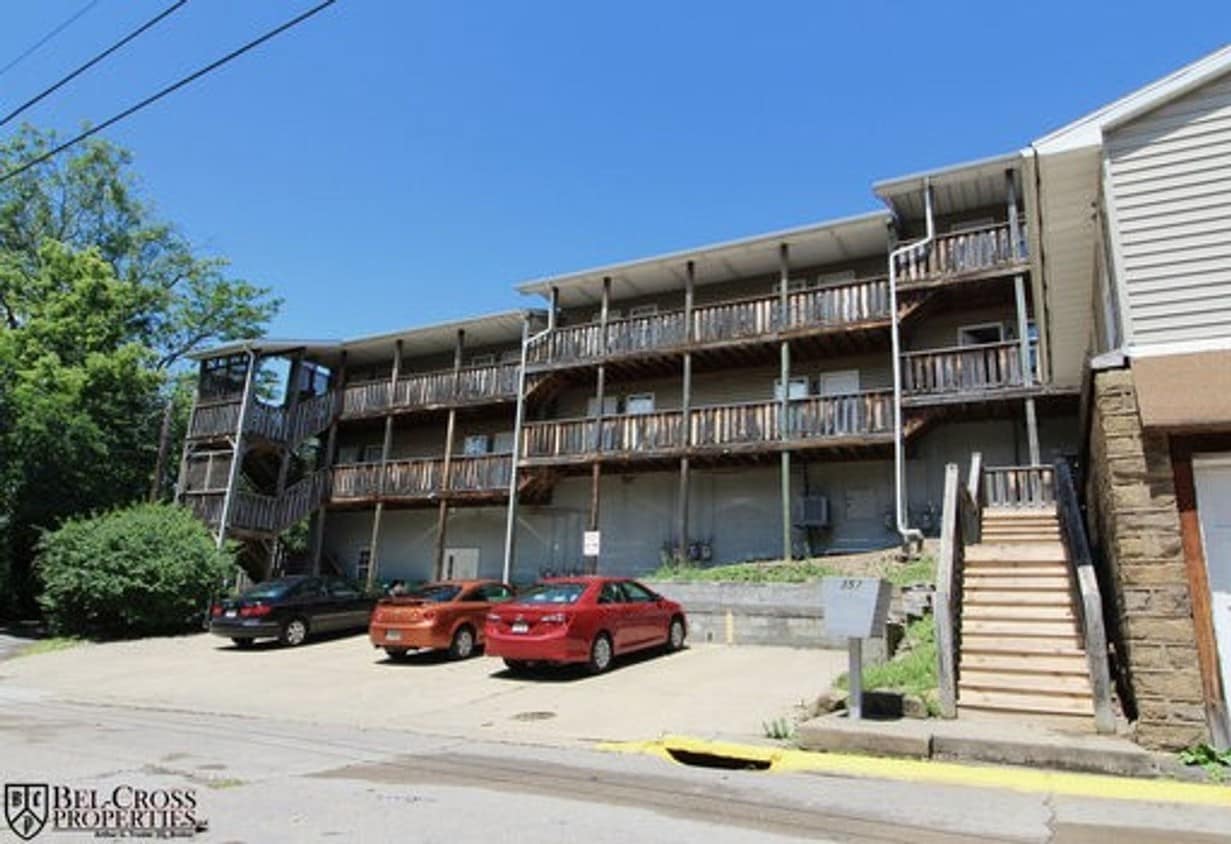 Primary Photo - 357 Dille St