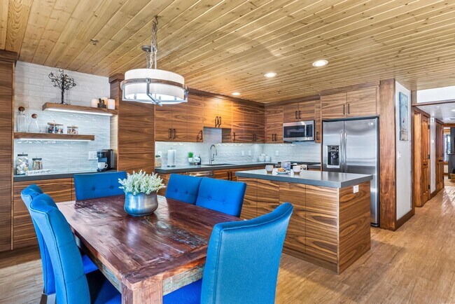 Foto del edificio - 7447 Royal St