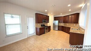 Foto del edificio - 24607 Buck Creek